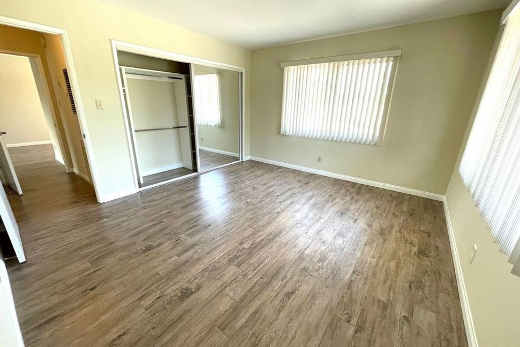 property for rent #3
