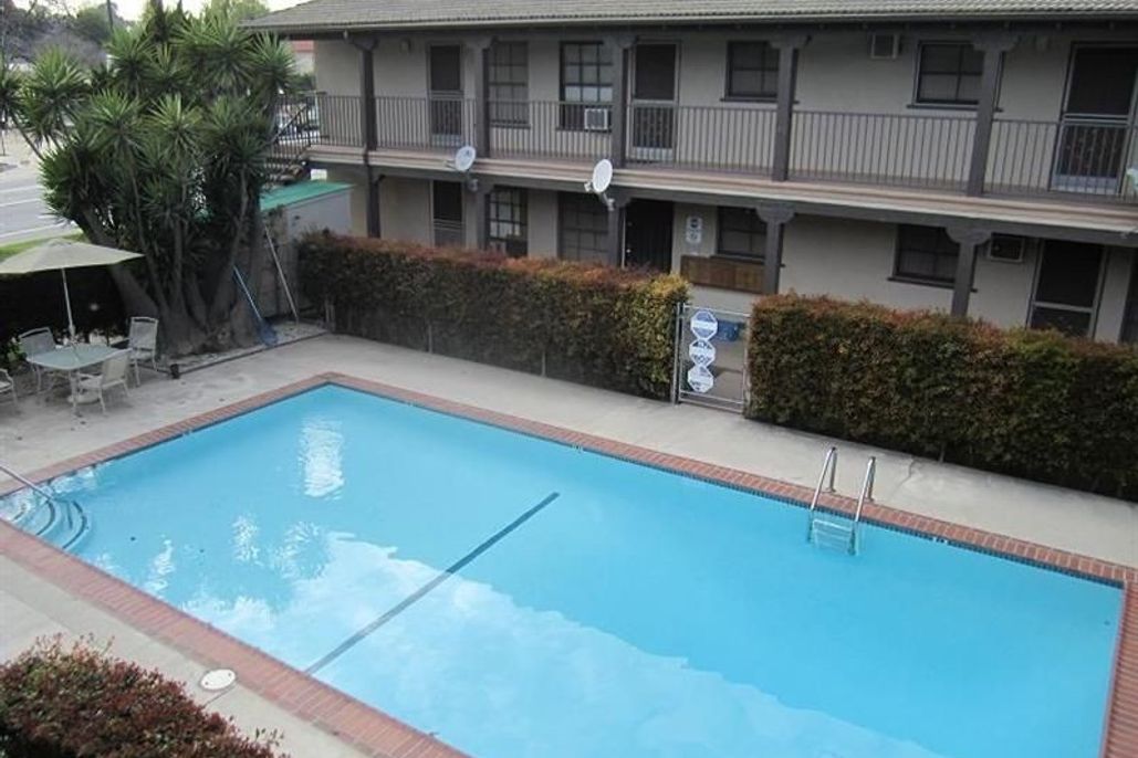 property for rent #1