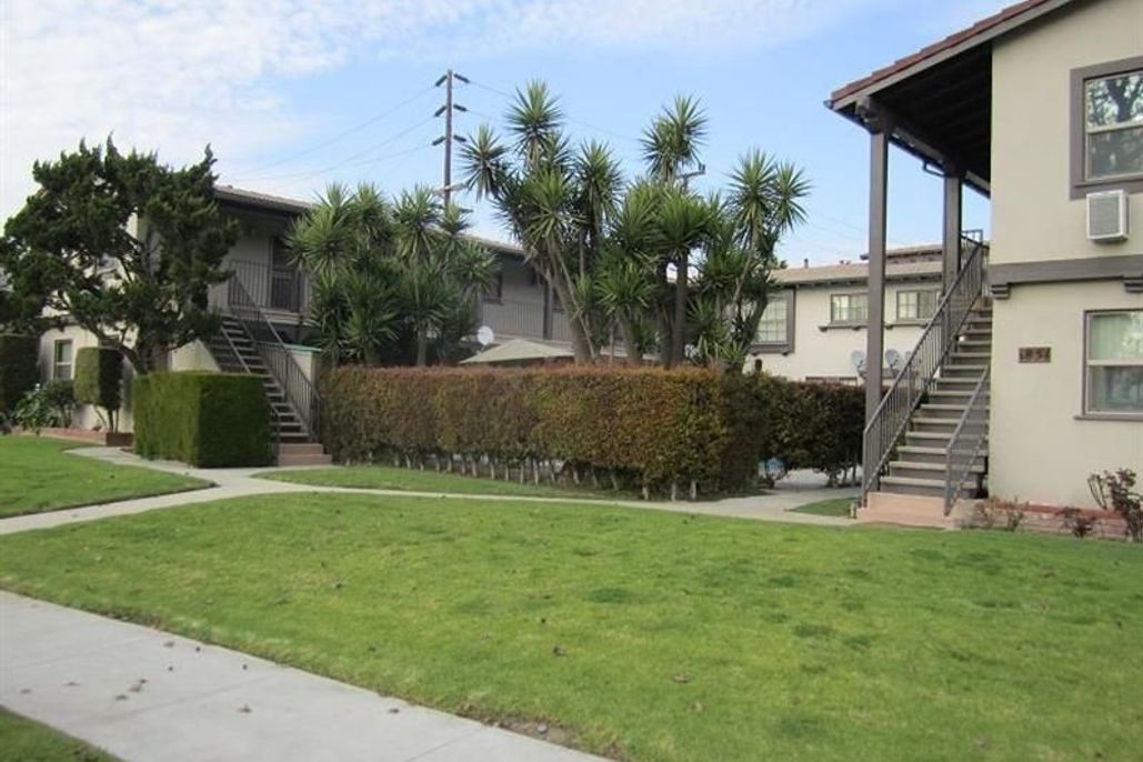 property for rent #1