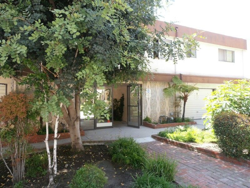 property for rent #1