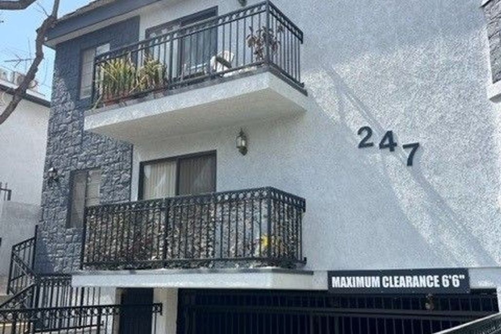 property for rent #1