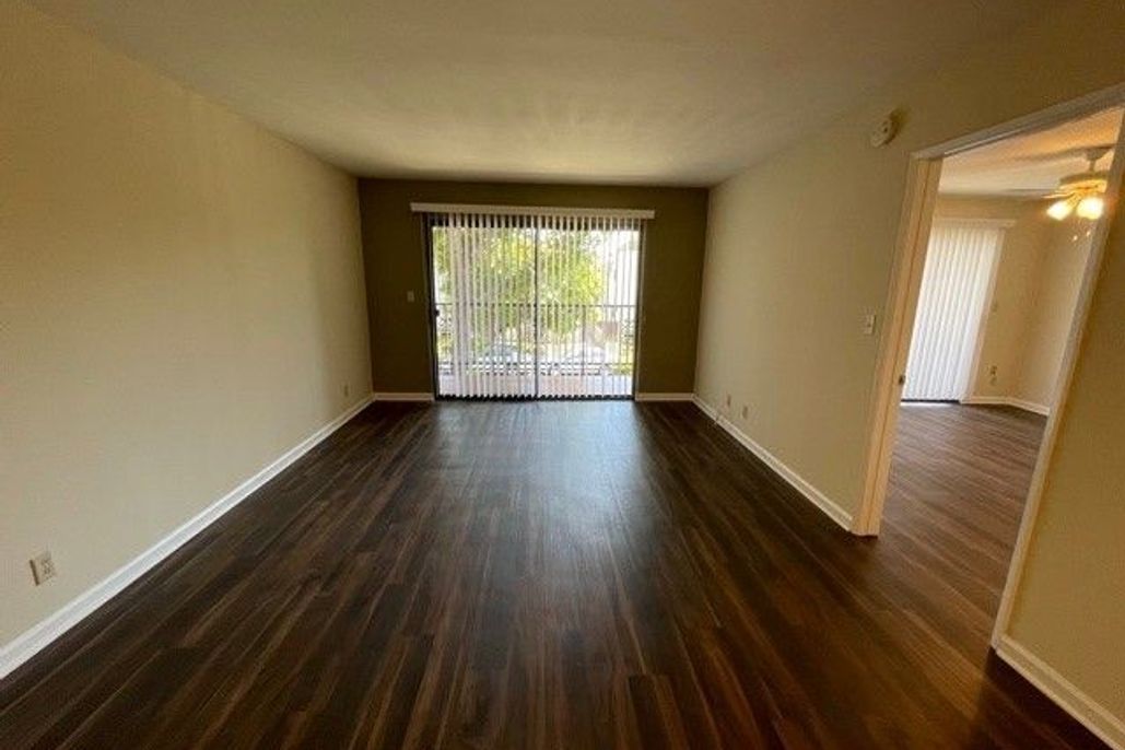 property for rent #4