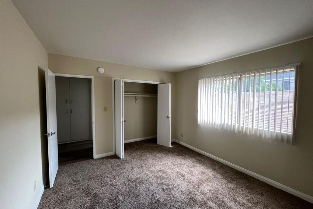 property for rent #5
