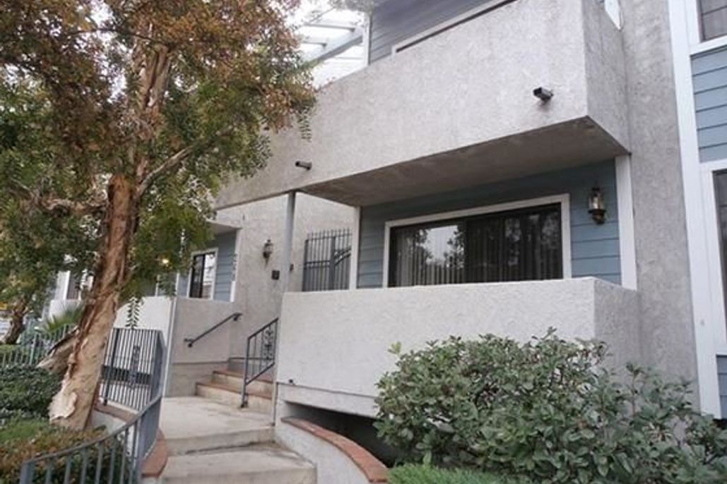 property for rent #1