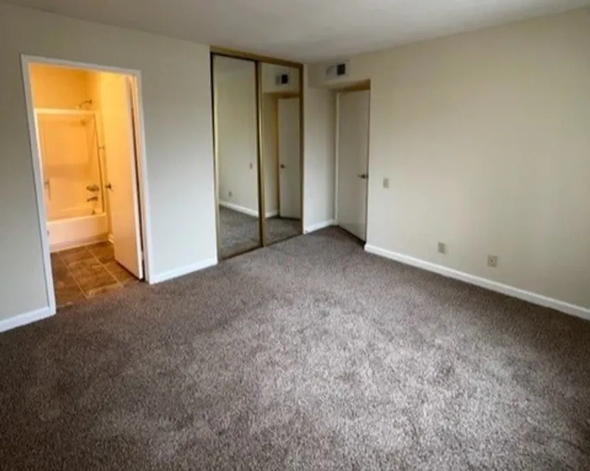 property for rent #4