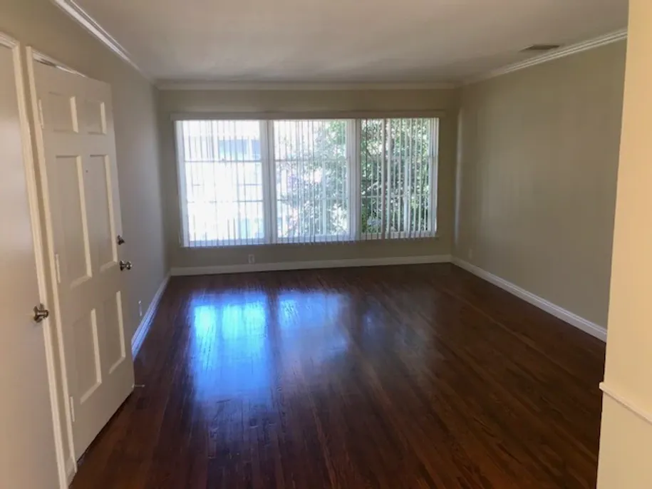 property for rent #3