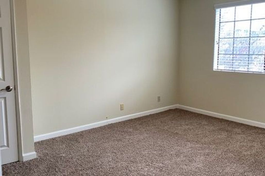 property for rent #5