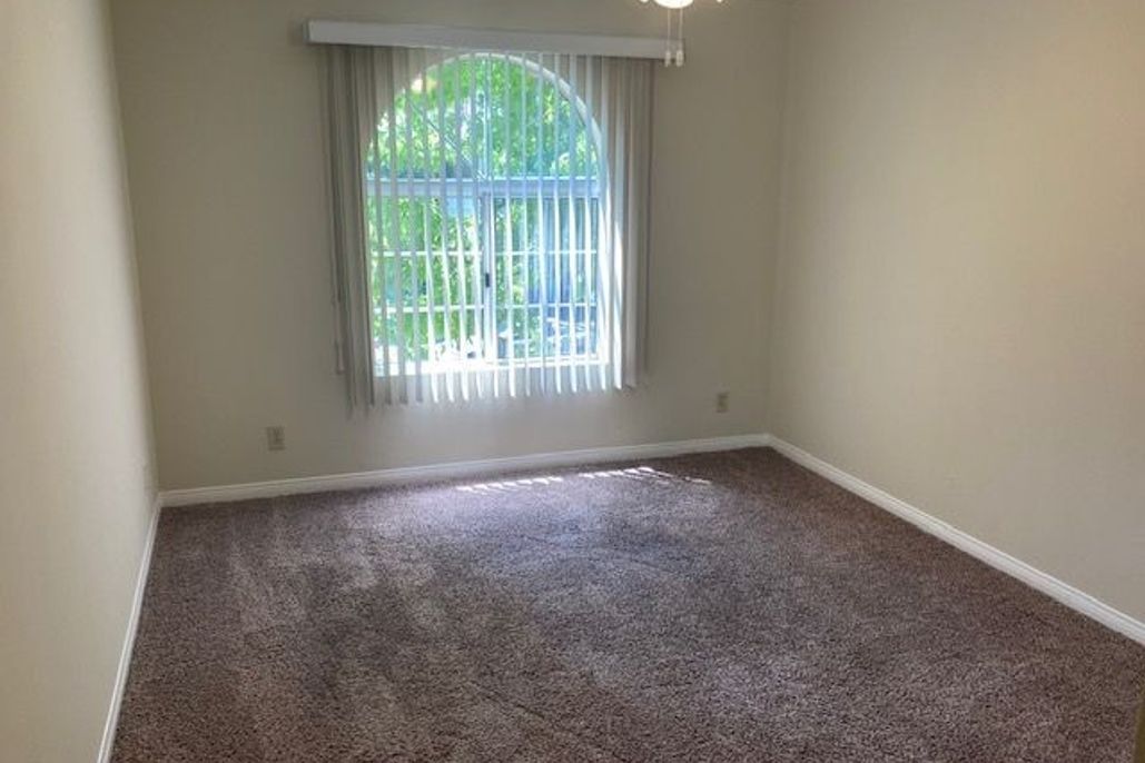property for rent #7