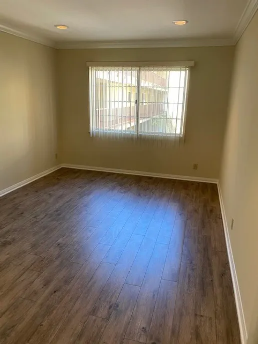 property for rent #5