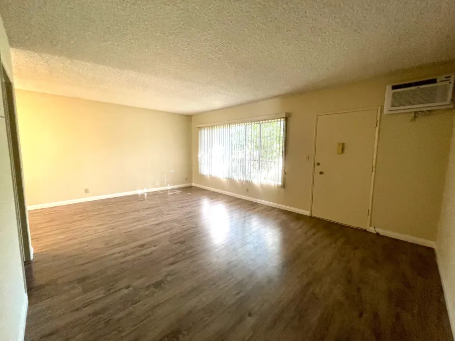 property for rent #4