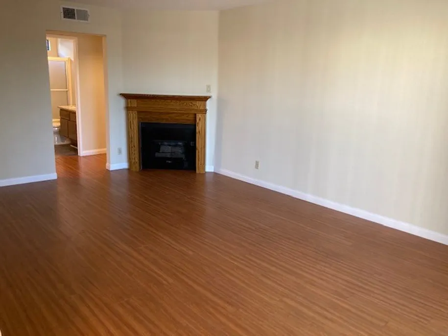 property for rent #4