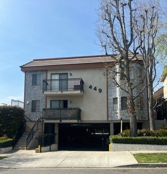 property for rent #1