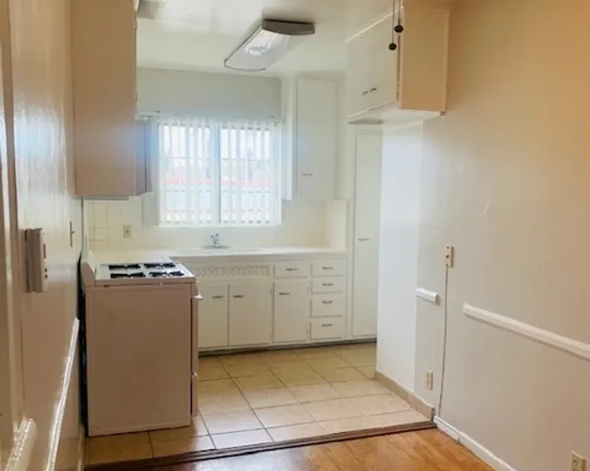 property for rent #5