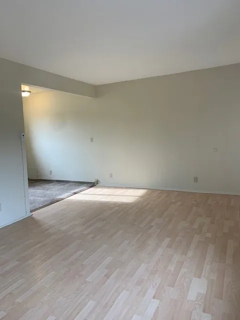 property for rent #3