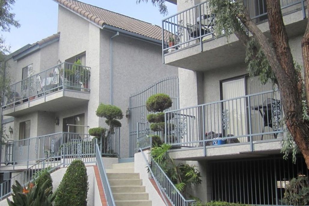 property for rent #1