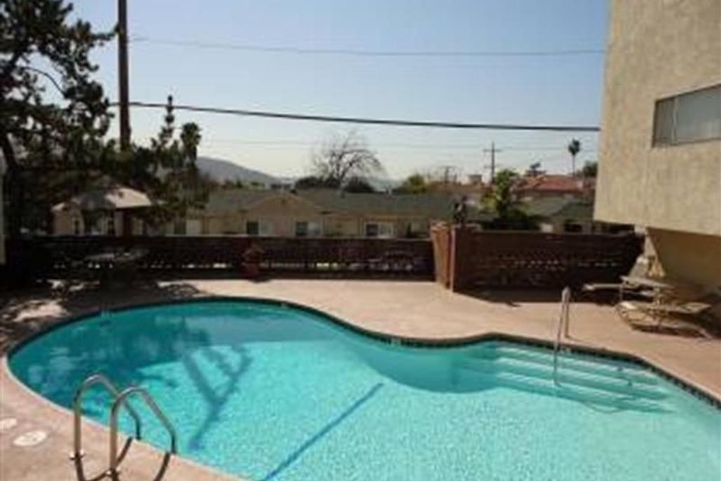 property for rent #1