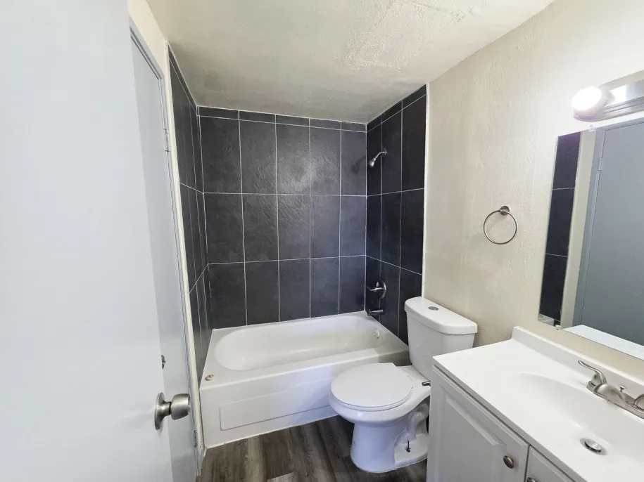 property for rent #7