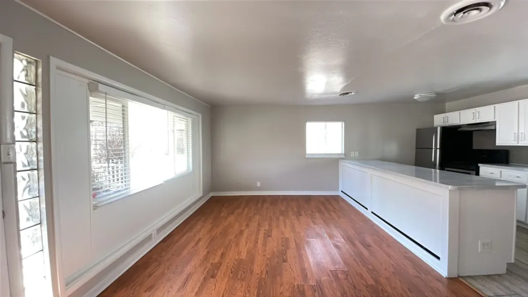 property for rent #4