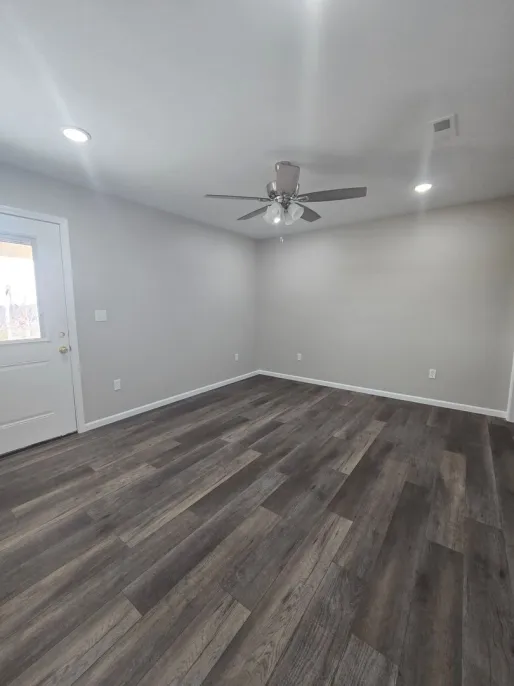 property for rent #4