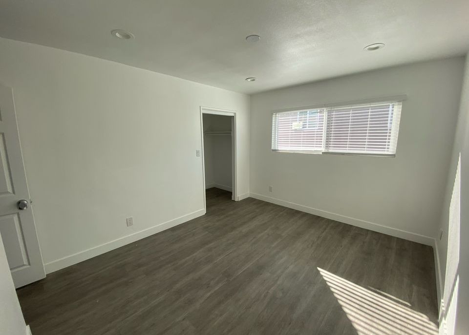 property for rent #3