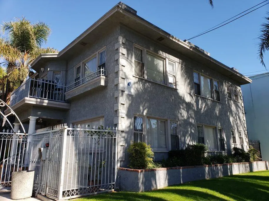 property for rent #1