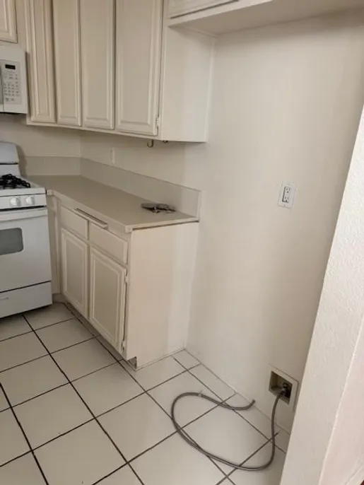 property for rent #1