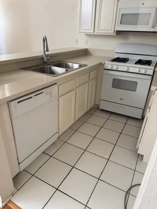 property for rent #1