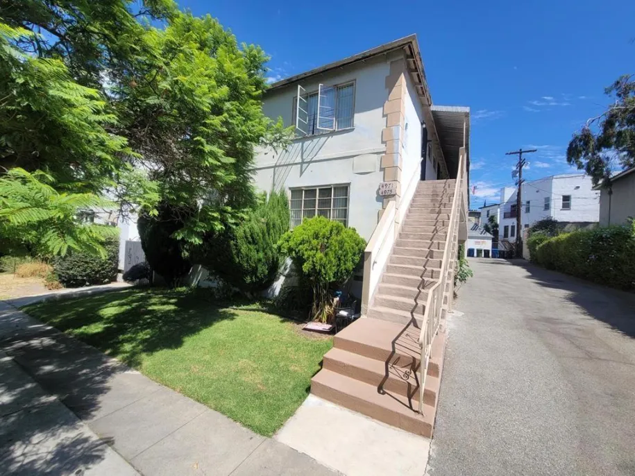 property for rent #1