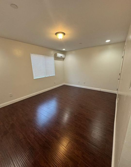 property for rent #5