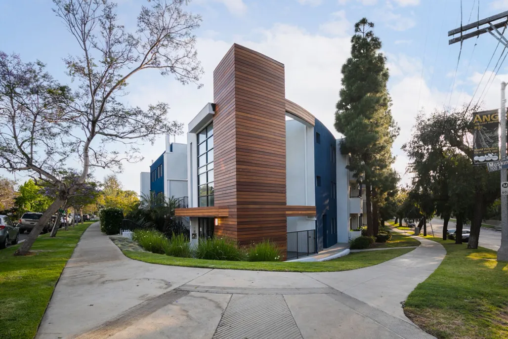 property for rent #1