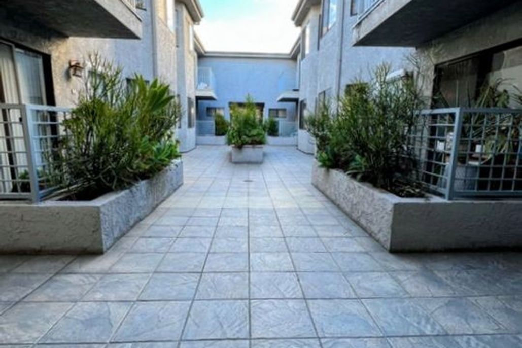 property for rent #3