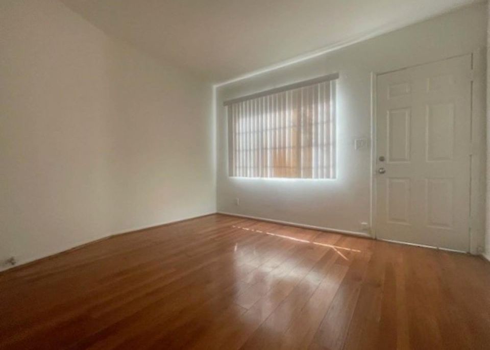 property for rent #5