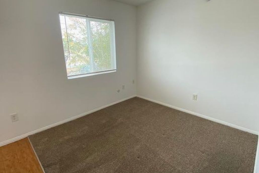 property for rent #7