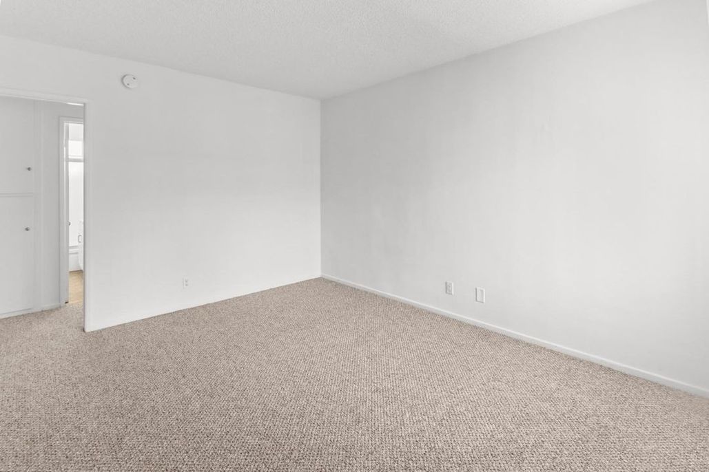 property for rent #3