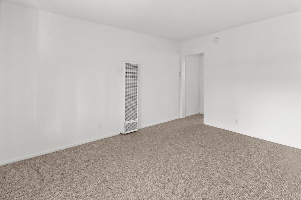 property for rent #4