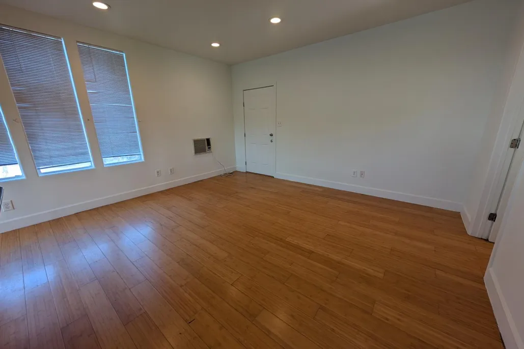 property for rent #4