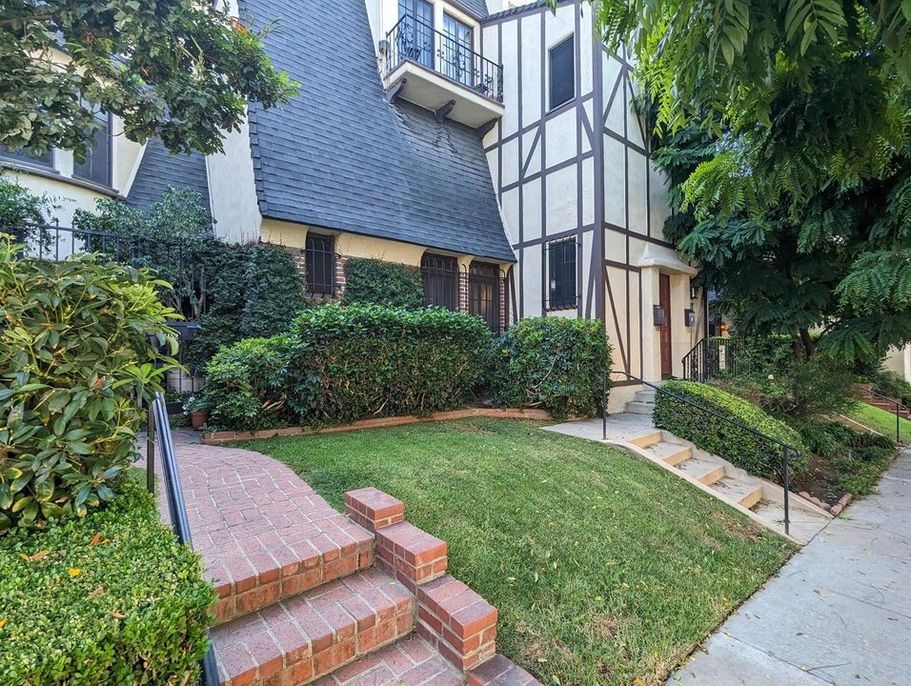 property for rent #3