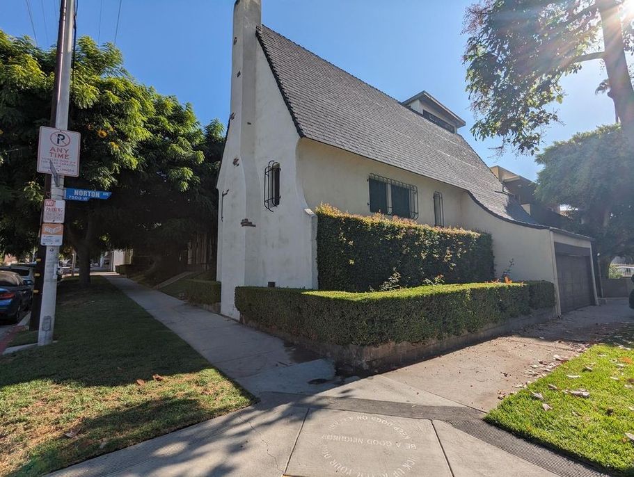 property for rent #1