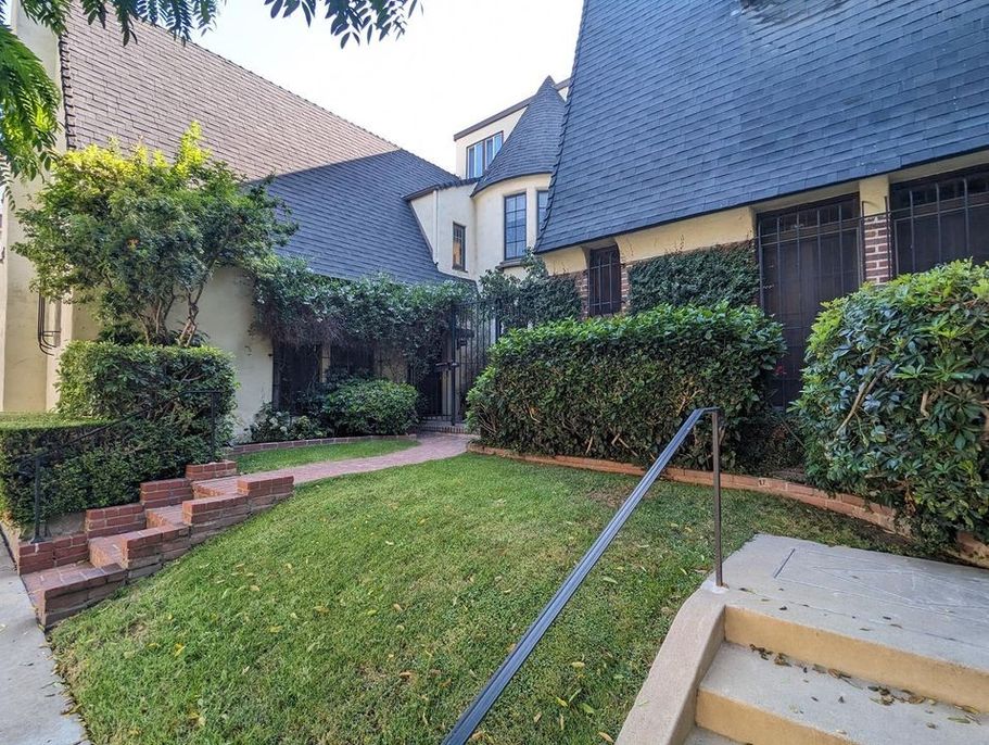 property for rent #5