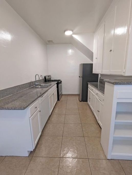 property for rent #7