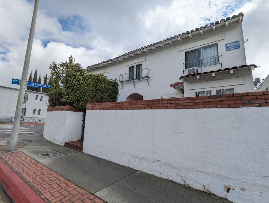 property for rent #1