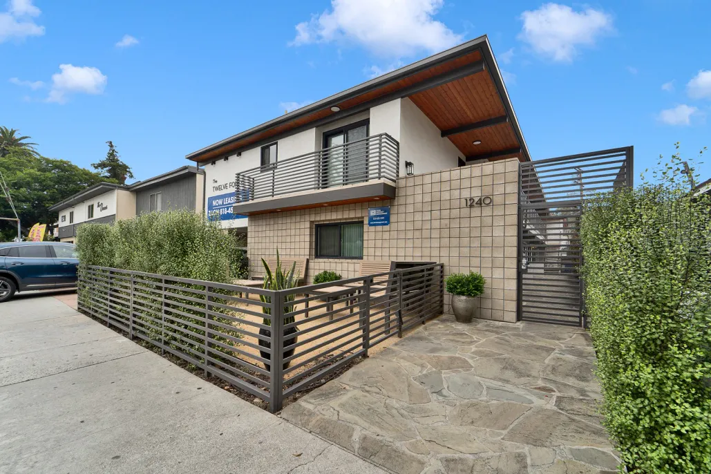 property for rent #1