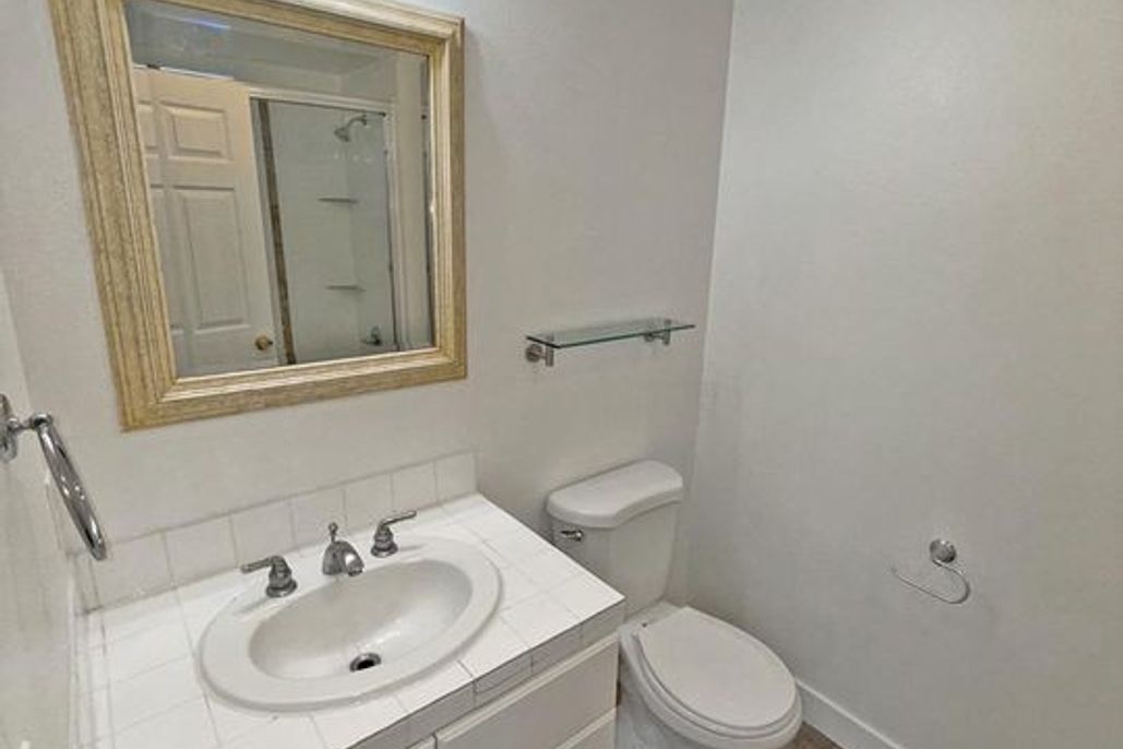 property for rent #7