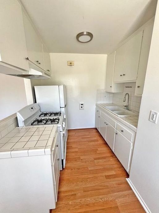 property for rent #4