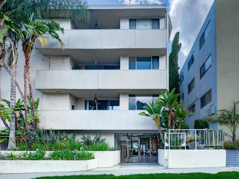 property for rent #1