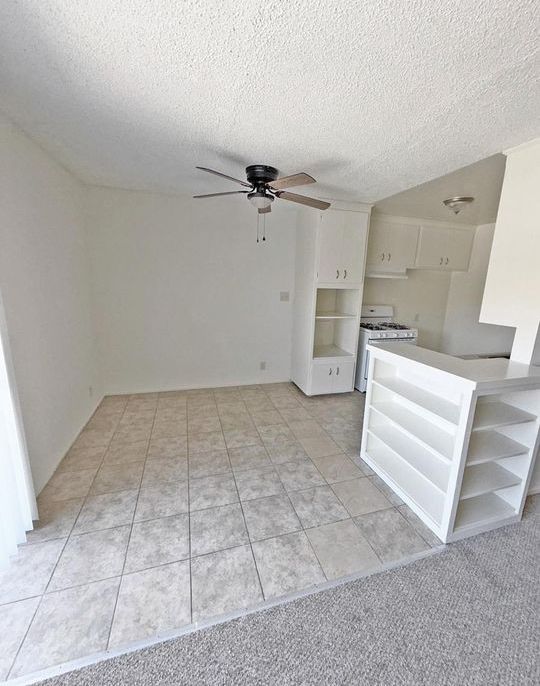 property for rent #7