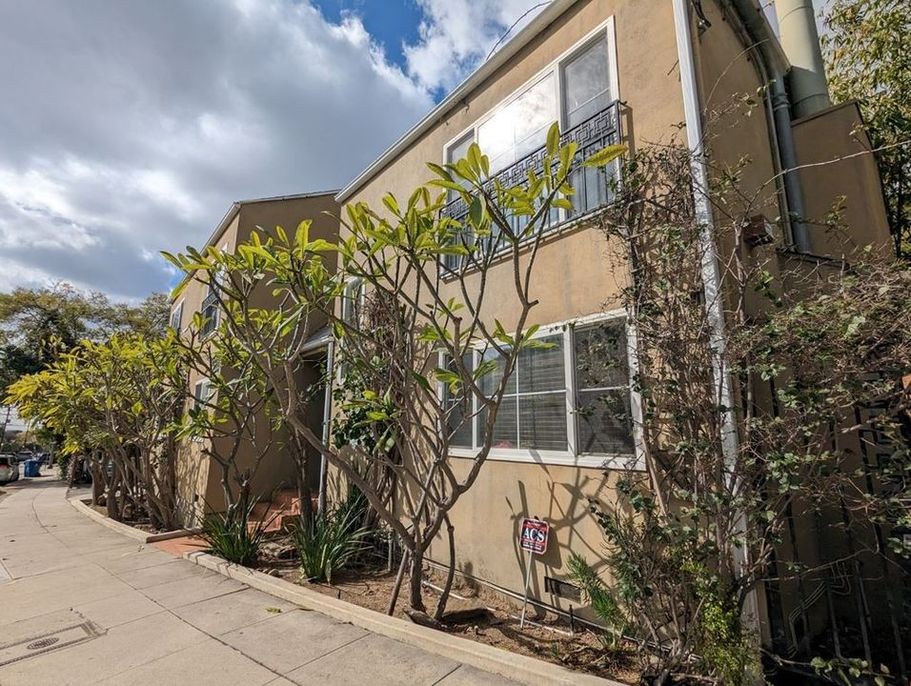 property for rent #1