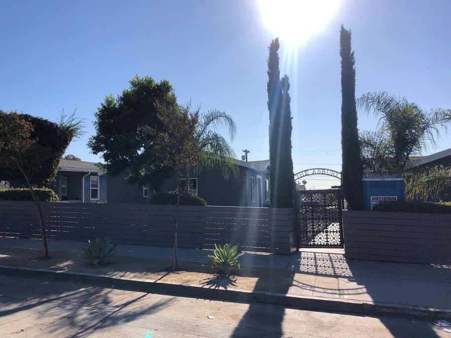 property for rent #1