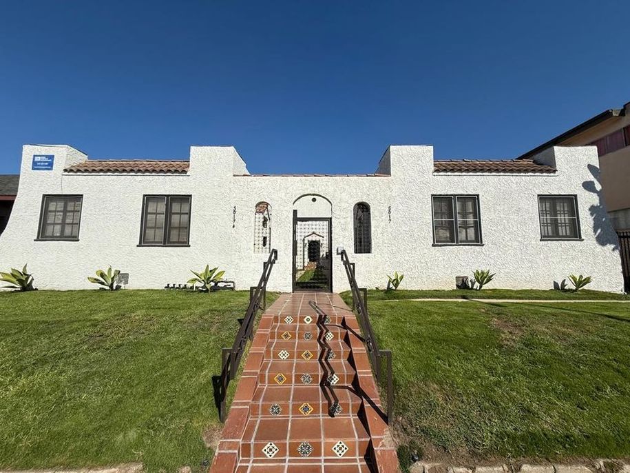 property for rent #1