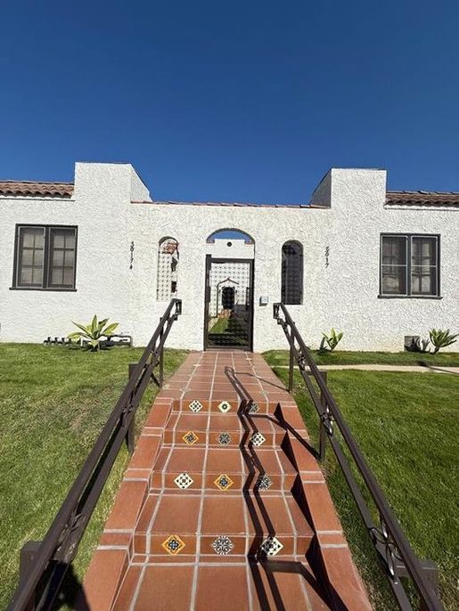 property for rent #1